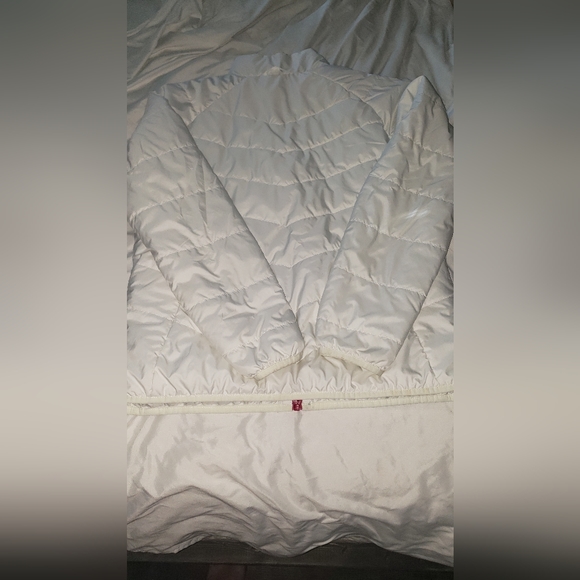 North face Large white Jacket with Red detailing - Picture 4 of 13